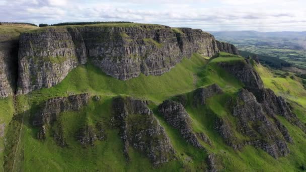 Bela Montanha Binevenagh Perto Limavady Irlanda Norte Reino Unido — Vídeo de Stock