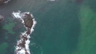 Dunseverick Şatosu, Kuzey İrlanda 'nın Antrim ilçesindeki Dunseverick köyünün batısında yer almaktadır.