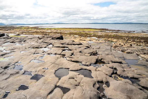 Inishcrone yakınlarında Carrowhubbuck North Carrownedin 'den Storm Beach, County Sligo, İrlanda