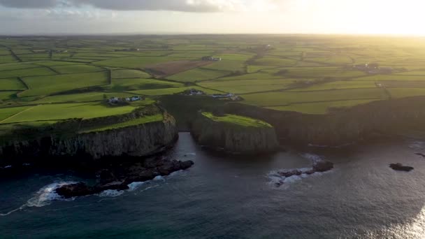 Вид Повітря Dunseverick Графстві Антрім Північна Ірландія — стокове відео