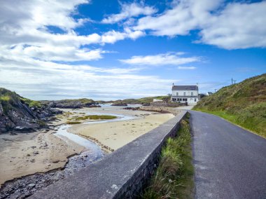 Donegal, İrlanda 'daki Rossbeg' deki güzel sahil..