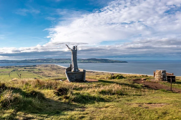 Mannan Mac Lir Studio John Darre Sutton 海に関連し しばしば海の神として解釈されるアイルランド神話の戦士であり王です 北アイルランドのゴルトモア — ストック写真