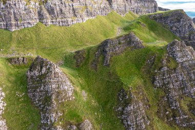 Güzel Binevenagh Dağı Kuzey İrlanda 'da Limavady yakınlarında..