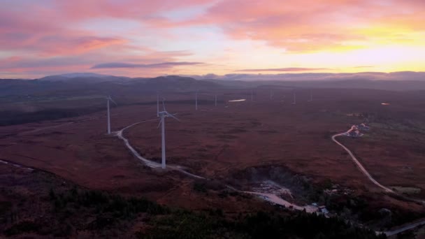 Increíble Amanecer Parque Eólico Loughderryduff Entre Ardara Portnoo Condado Donegal — Vídeos de Stock