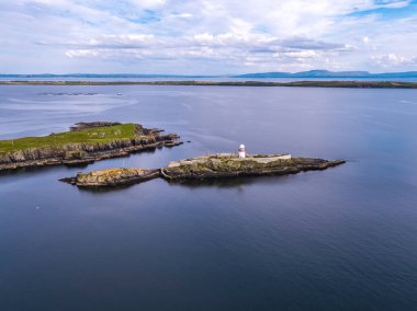 Arka planda Killybegs - County Donegal - İrlanda.