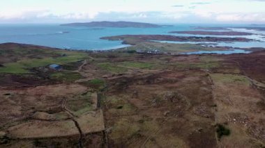 Maghery, Dungloe - County Donegal - İrlanda 'nın Agnish Lough hava manzarası