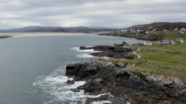 Portnoo tarafından İrlanda 'nın Donegal ilçesindeki sahil manzarası