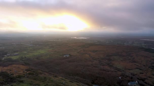 Vista Aérea Incrível Nascer Sol Acima Clooney Condado Donegal Irlanda — Vídeo de Stock
