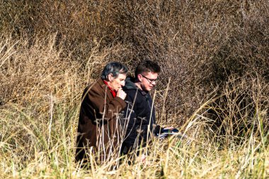 Başrollerinde Pierce Brosnan, Gabriel Byrne, Helena Bonham Carter, Fionn O Shea, Ann Skelly 'nin oynadığı 