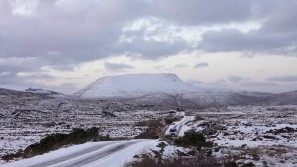 Church Hill County Donegal Ireland January 2023 Cars Driving Frozen — Stok Video