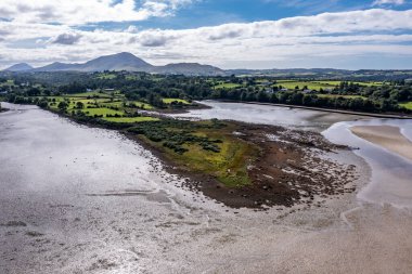 Creeslough-County Donegal, İrlanda 'daki Dow ve Sheephaven Körfezi' nin havadan görünüşü.
