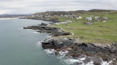Portnoo 'nun İrlanda' nın Donegal ilçesindeki yeni bakış açısının havadan görüşü