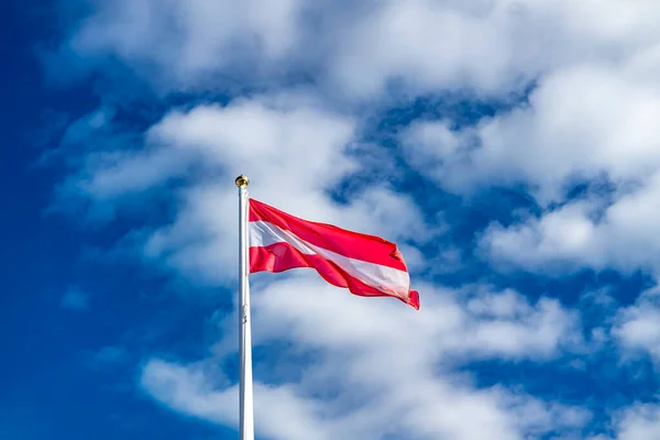 Rakousko Národní Vlajka Vlnící Větru — Stock fotografie