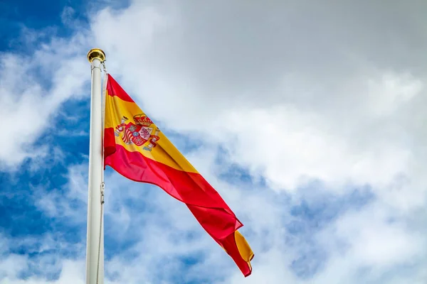 Bandeira Nacional Espanha Acenando Vento — Fotografia de Stock