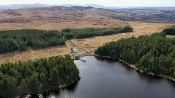 Aerial View Lough Anna Ivóvízellátás Glenties Ardara County Donegal Írország — Stock videók