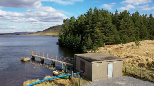 Vista Aérea Lough Anna Abastecimento Água Potável Para Glenties Ardara — Vídeo de Stock