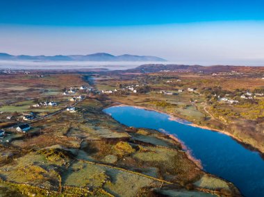 Sabah sisli havada Lough modası, Donegal İlçesi, İrlanda Cumhuriyeti.