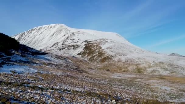 爱尔兰多尼加县的穆基什山被积雪覆盖 — 图库视频影像