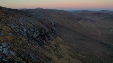 Bingorms ve Slieve Snaght in County Donegal - İrlanda.