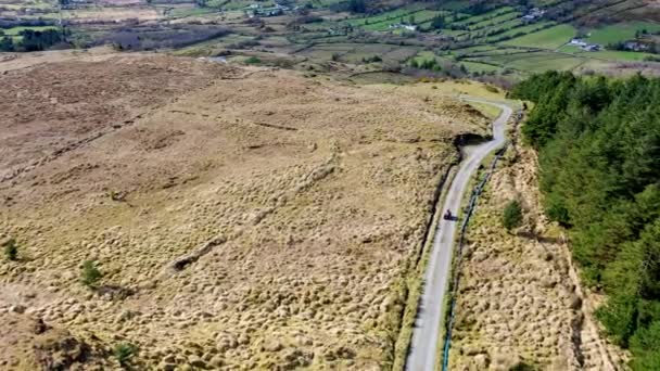 Quad Driving Hills County Donegal Irlanda — Vídeo de Stock
