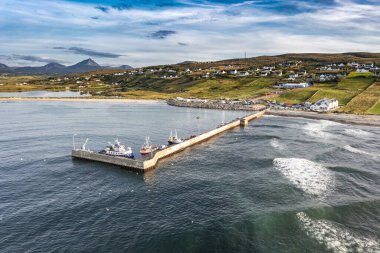 Machaire Rabhartaigh, Translation: Magheraroarty - Plane of the spring tideplane of roarty, Gaeltacht village and townland in north-west of County Donegal, Ireland