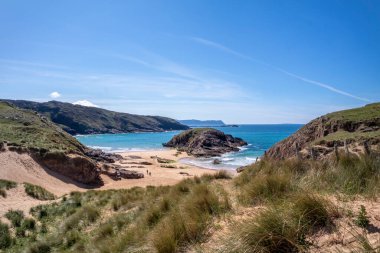 The Murder Hole plajı, resmi adı Boyeeghether Bay County Donegal, İrlanda.