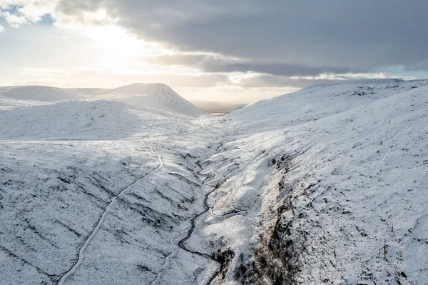 stock image The snow covered Glenveagh Mountains and Glen in County Donegal - Republic of Ireland.