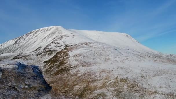 Neve Coberto Muckish Mountain Condado Donegal Irlanda — Vídeo de Stock
