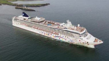 KILLYBEGS, IRELAND - 16 Mayıs 2023: Norveç Yıldızı Killybegs 'i ziyaret ettikten sonra ayrılıyor.