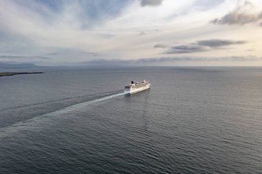 KILLYBEGS, IRELAND - 16 Mayıs 2023: Norveç Yıldızı Killybegs 'i ziyaret ettikten sonra ayrılıyor.