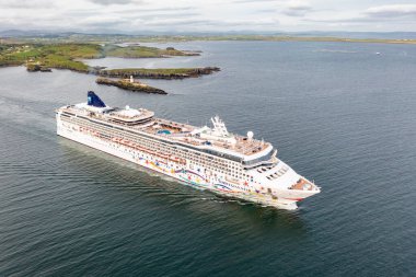 KILLYBEGS, IRELAND - 16 Mayıs 2023: Norveç Yıldızı Killybegs 'i ziyaret ettikten sonra ayrılıyor.