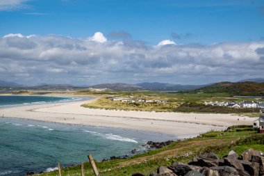 Narin Strand, Donegal İlçesi Portnoo 'dan görüldü.