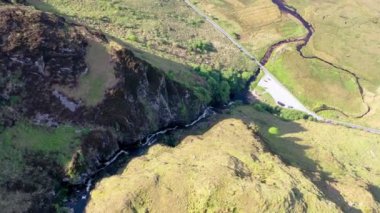 Donegal İlçesi Assaranca Şelalesi Havası - İrlanda.