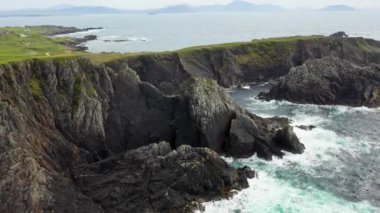 Malin Head 'in havadan görünüşü ve İrlanda' nın en kuzey noktası.