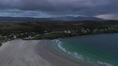 Donegal İlçesi Portnoo 'da günbatımı - İrlanda.