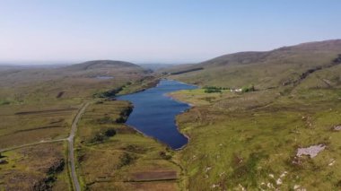 Crolly 'den Aerial of Lough Keel, County Donegal - İrlanda