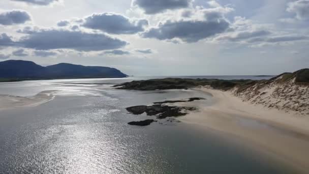 ドネガルのArdaraとPortnooの間のSheskinmore湾での素晴らしい砂丘 アイルランド — ストック動画
