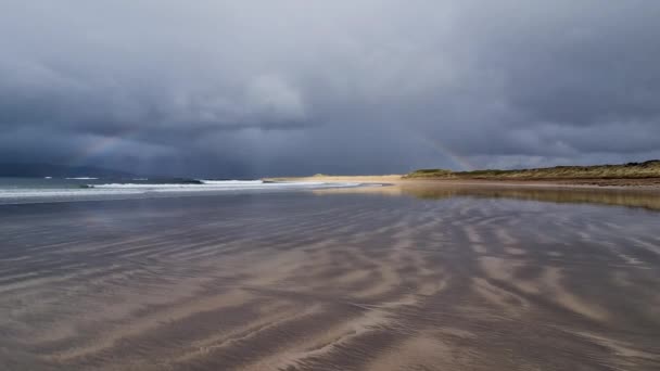 Beautiful Rainbow Pattern Narin Beach Portnoo County Donegal Ireland — Stock Video