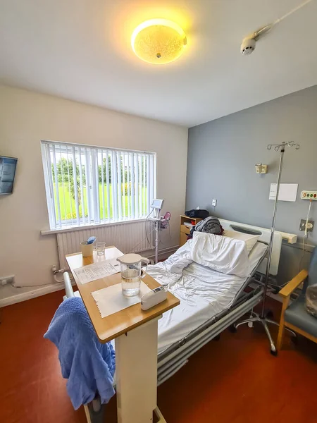 Sligo Irland Juli 2023 Rummen Kingsbridge Privata Sjukhus Håller Hög — Stockfoto