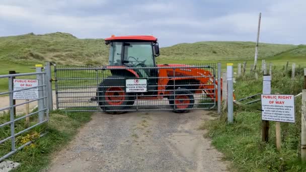 Portnoo County Donegal August 2022 Public Right Way Still Blocked — Stock Video