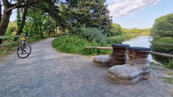 Dungloe County Donegal Ierland Juni 2023 River Walk Gaat Door — Stockvideo