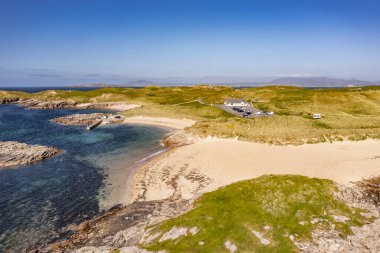 Cruit Adası, Tobernoran, Bay, County Donegal, İrlanda 'daki kuzey batı rıhtımının havadan görüntüsü..