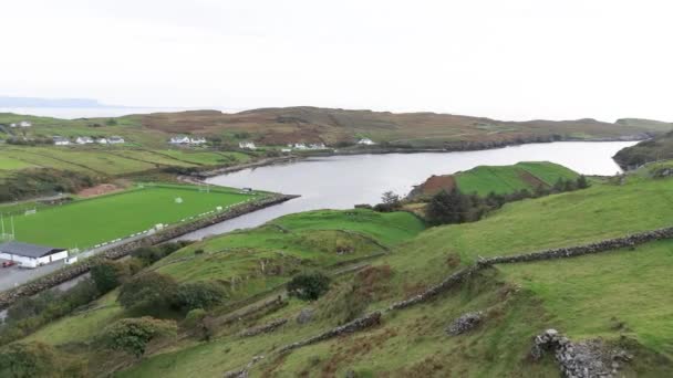 Вид Воздуха Поле Kilcar Gaa Killybegs County Donegal Ireland — стоковое видео