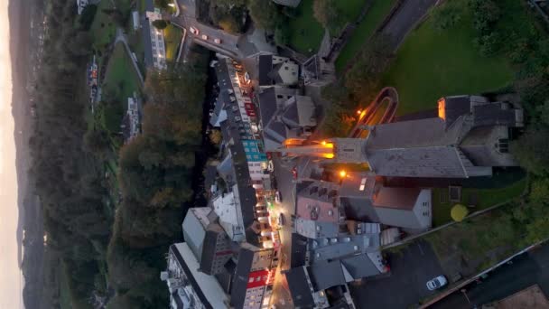Luftaufnahme Des Donegal Town Diamond Bei Nacht County Donegal Irland — Stockvideo