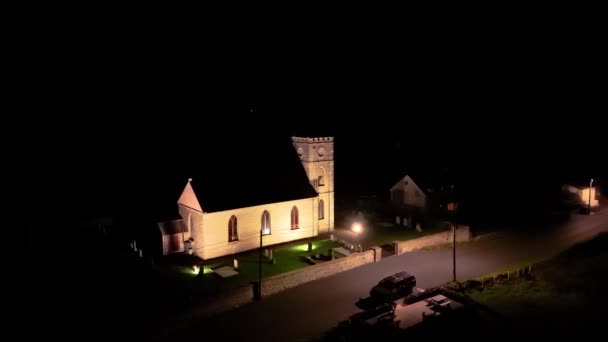Veduta Aerea Della Chiesa Irlanda Portnoo Nella Contea Donegal Irlanda — Video Stock