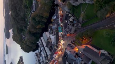 Donegal Kasabası Elması 'nın gece hava görüntüsü, Donegal İlçesi, İrlanda