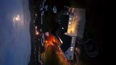 Irleand Cumhuriyeti Donegal İlçesi 'nde Glencolumbkille' in hava gece görüşü.