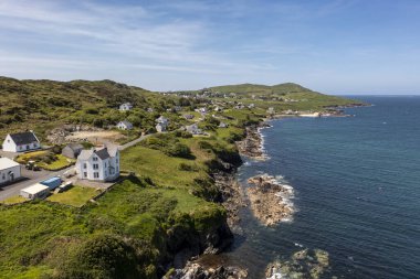 Donegal, İrlanda 'daki Portnoo' nun havadan görünüşü