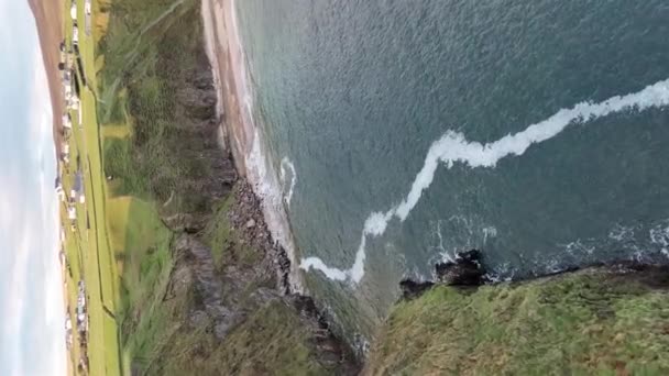爱尔兰Donegal县Malin Beg美丽海岸的空中景观 — 图库视频影像