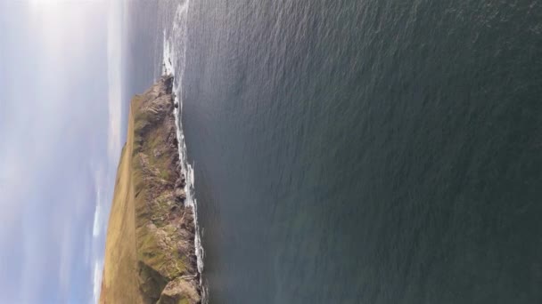 マリンからの飛行は アイルランド ドニゴール州のスリーブリーグ崖に向かって開始 — ストック動画